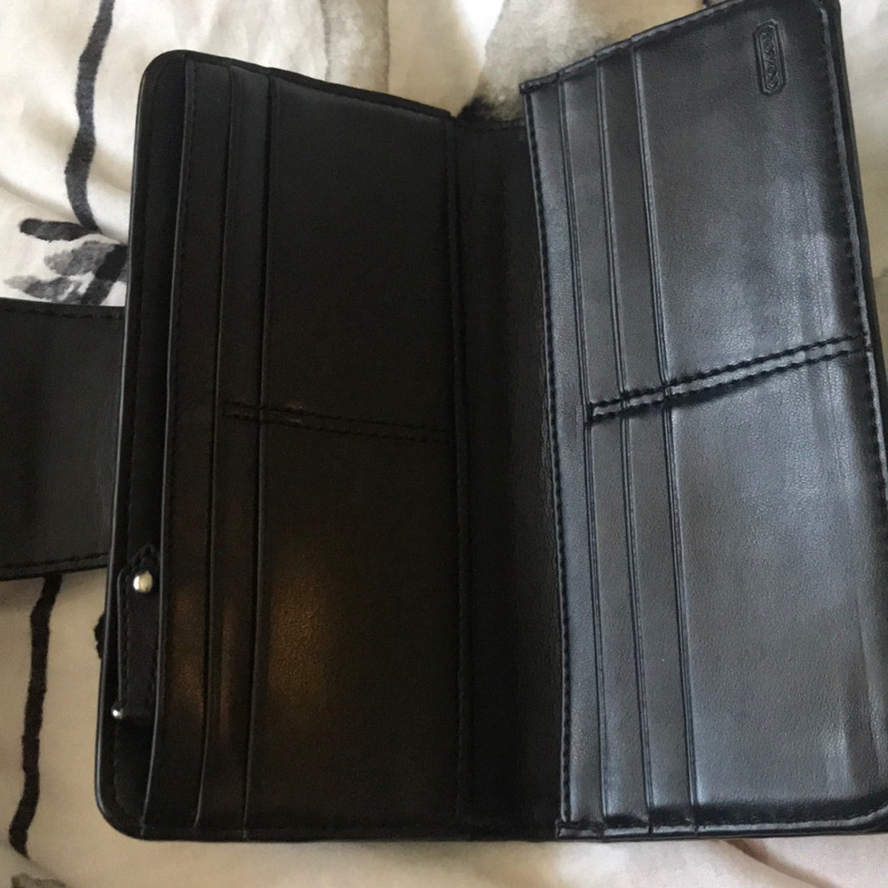 Coach Wallet - Picture 3 of 4